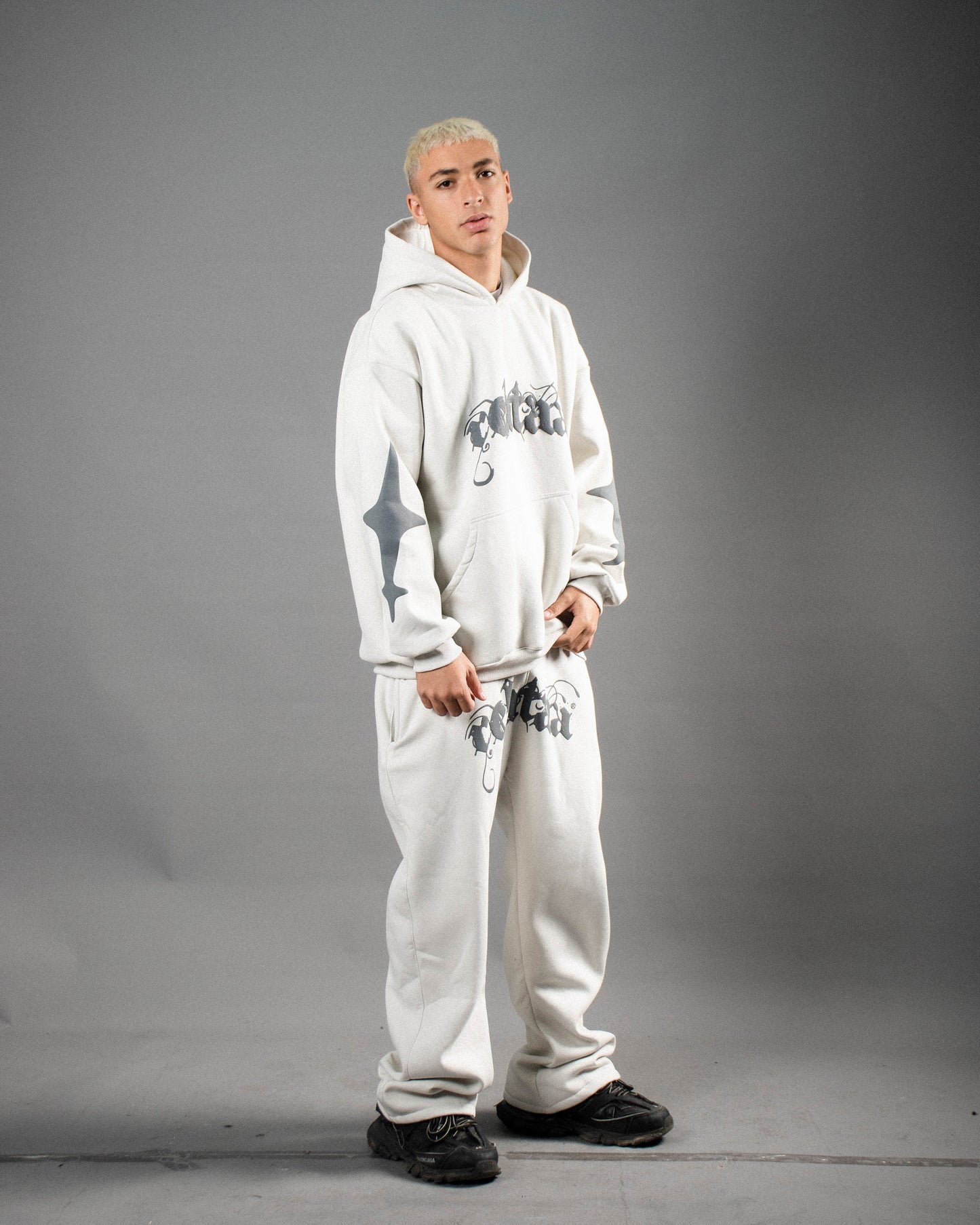 Rehlaa off white hoodie
